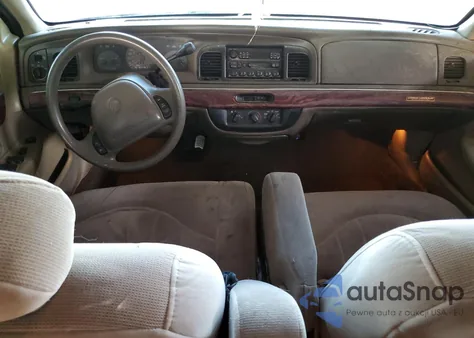 2000 Mercury Grand Marquis Gs z USA, uszkodzony, nr VIN 2MEFM74W7YX682098